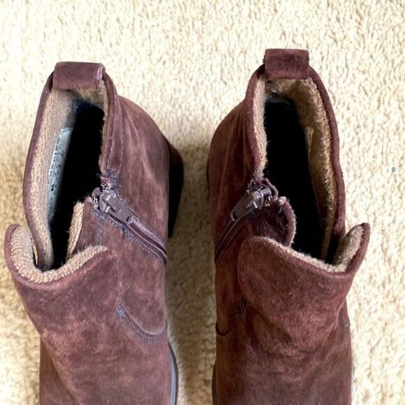 Hush Puppies Brown Suede Side Zip Waterproof Ankle Canada Winter Boots Sz 7.5 - Picture 9 of 12